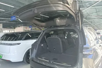 Li Auto L9