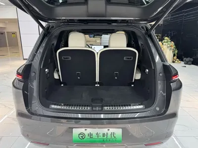 Li Auto Li L8