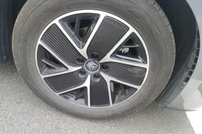 BYD Qin L