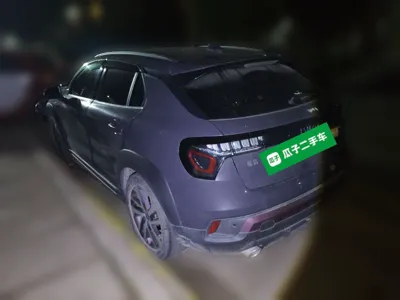 Lynk & Co 02