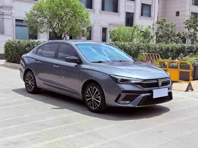 Roewe i5