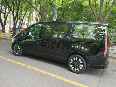 Hyundai Staria