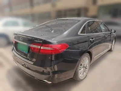 Ford Taurus
