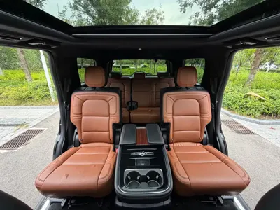 Lincoln Navigator