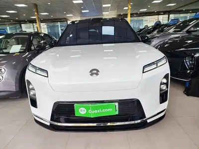 Nio ES8