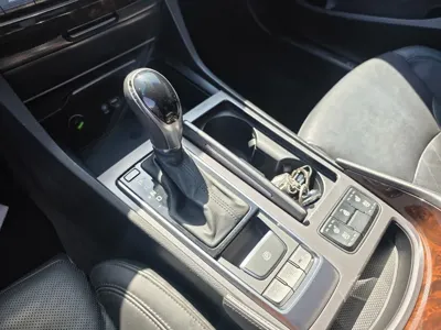 Hyundai Aslan