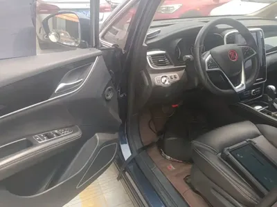 BYD MAX