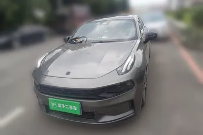 Lynk & Co 03