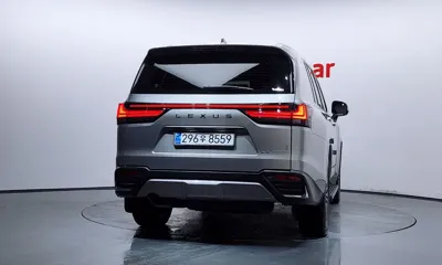Lexus LX