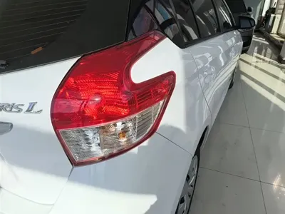 Toyota Yaris L