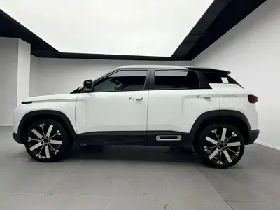 Geely ICON
