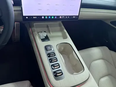 Xiaomi SU7