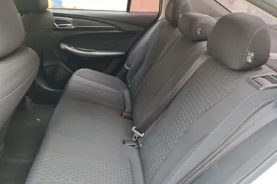 Roewe i5