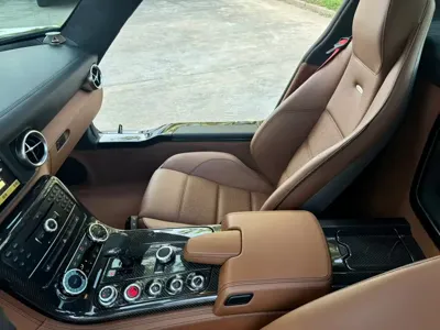 Mercedes-Benz SLS AMG