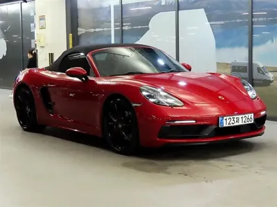 Porsche 718