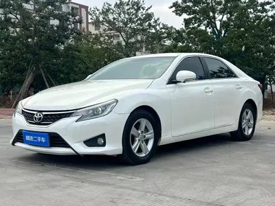 Toyota Reiz