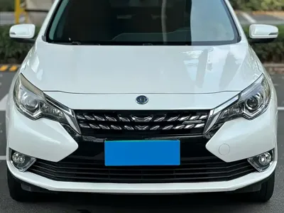 Venucia T90
