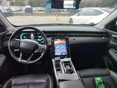 Roewe RX5