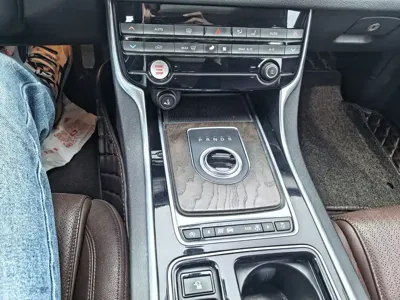 Jaguar XFL