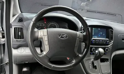 Hyundai Starex