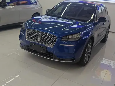 Lincoln Corsair