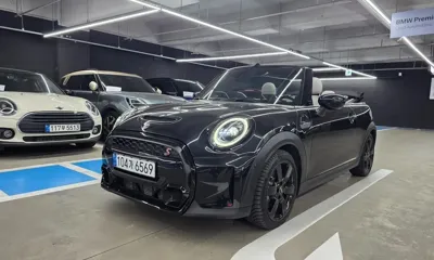 MINI Cooper Convertible