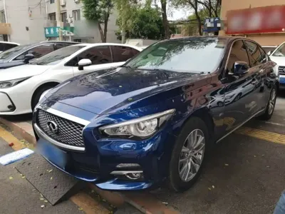 Infiniti Q50L