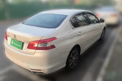 Peugeot 408