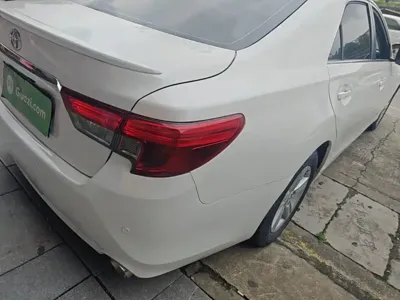 Toyota Reiz