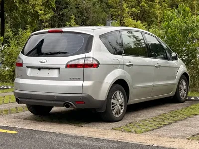 Ford Max