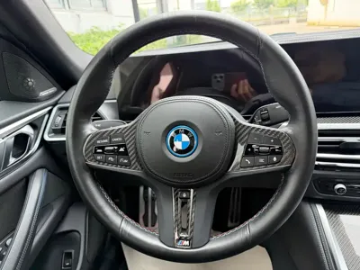 BMW 宝马i4 M
