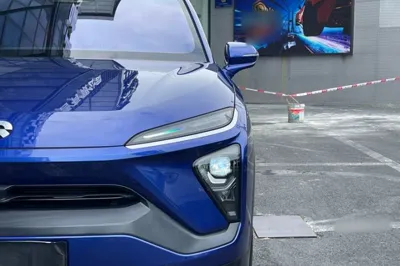 Nio EC6