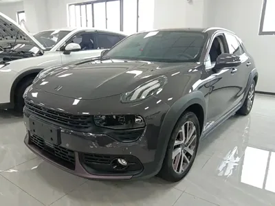Lynk & Co 02