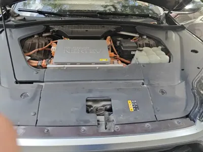 Nio ES8