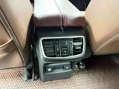 Honda UR-V