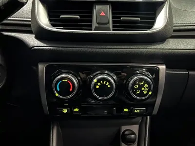 Toyota Yaris L