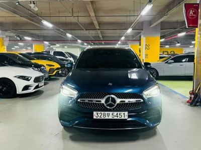 Mercedes-Benz GLA-Class