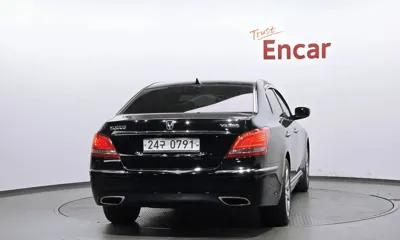 Hyundai Equus