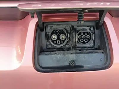 Baojun E300