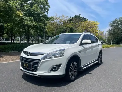 Luxgen U6