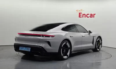 Porsche Taycan