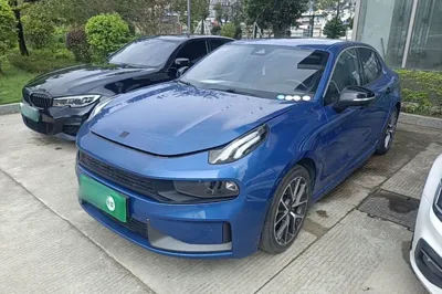 Lynk & Co 03