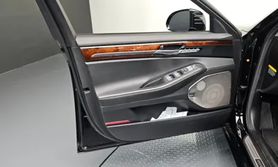 Genesis EQ900