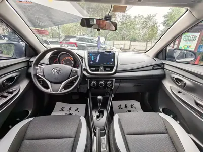 Toyota Yaris L