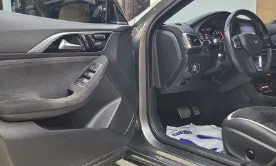 Infiniti Q30