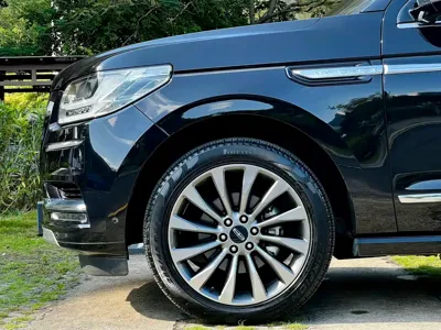 Lincoln Navigator