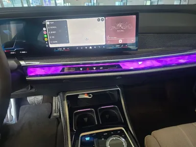 BMW i7