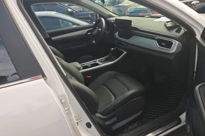 Geely Auto Vision X6