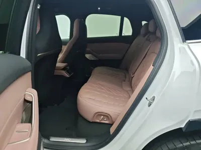 Nio EC6