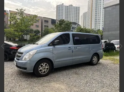 Hyundai Starex